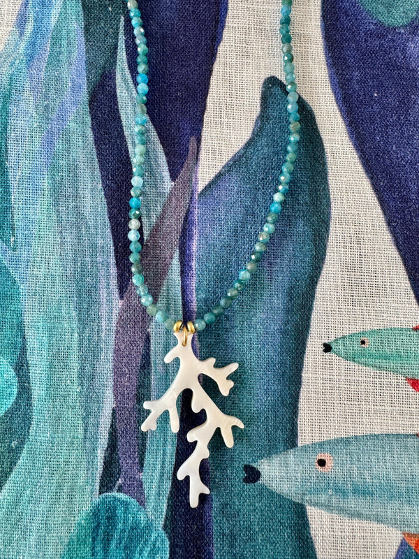 Bougainvillea Café Adriatico Necklace