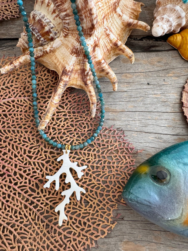 Bougainvillea Café Adriatico Necklace
