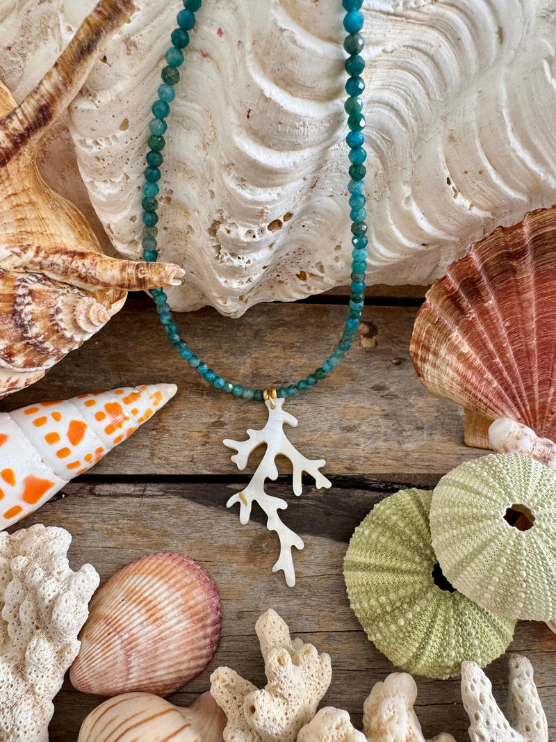 Bougainvillea Café Adriatico Necklace