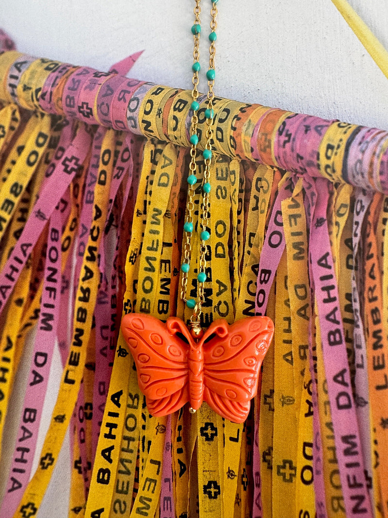 Bougainvillea Café Bom Dia Necklace