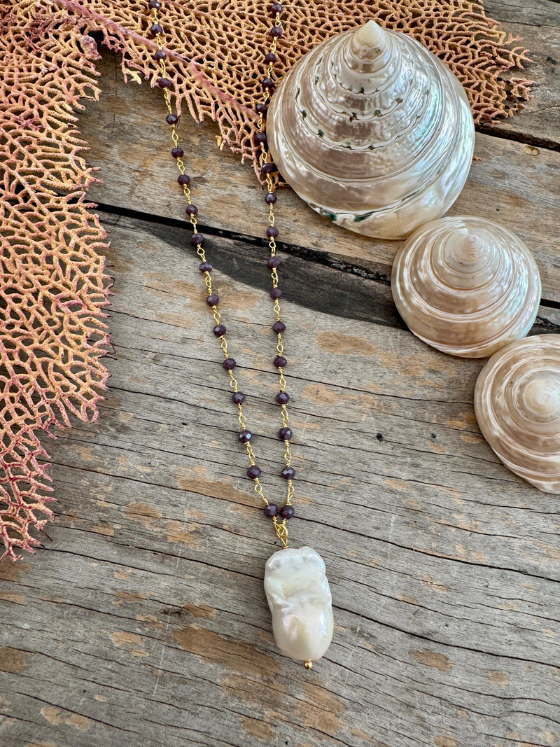 Bougainvillea Café Cometa Necklace