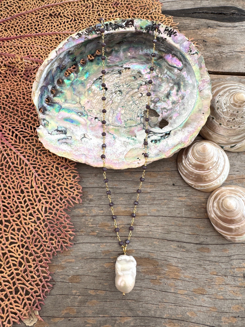 Bougainvillea Café Cometa Necklace