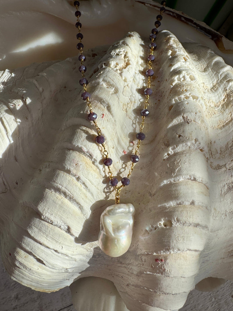 Bougainvillea Café Cometa Necklace