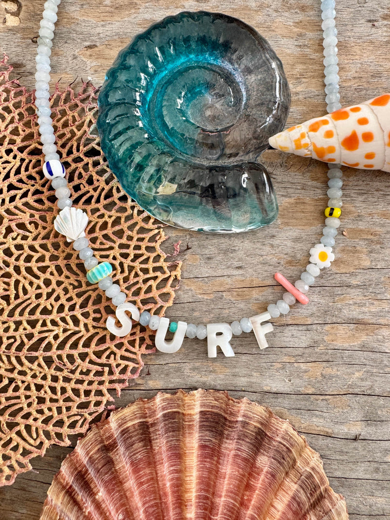 Bougainvillea Café I Love to Surf Necklace