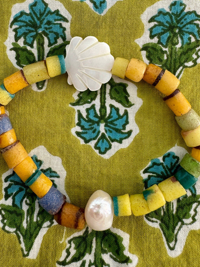Bougainvillea Café Maracujá Bracelet
