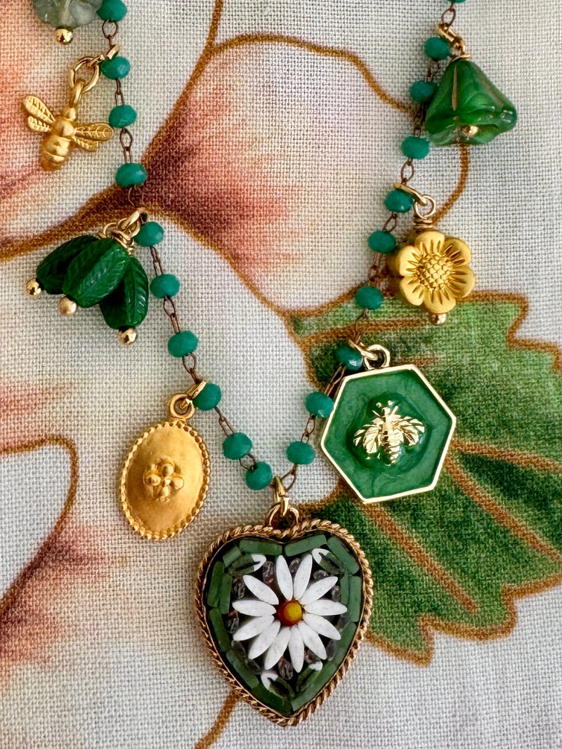 Bougainvillea Café Natureza Necklace