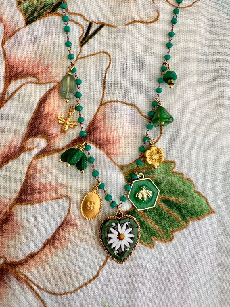 Bougainvillea Café Natureza Necklace