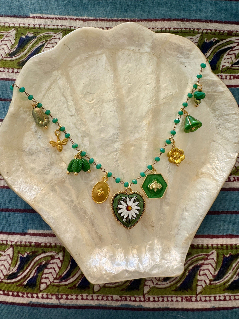 Bougainvillea Café Natureza Necklace