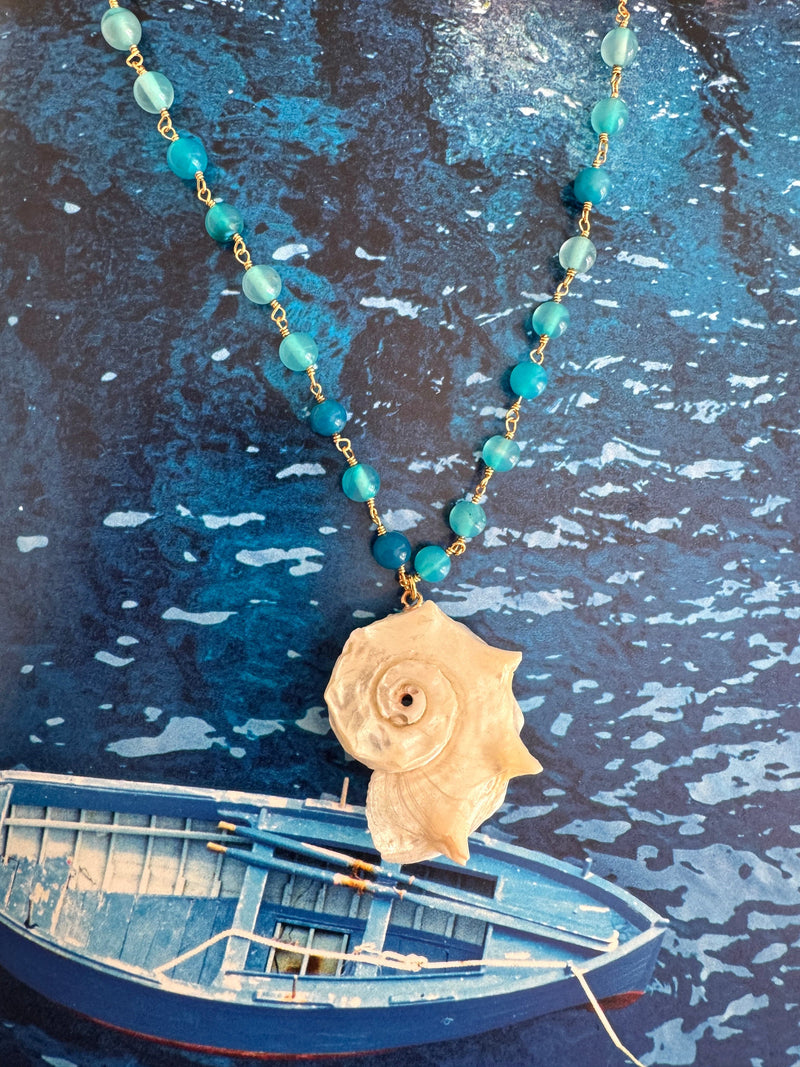 Bougainvillea Café She Sells Seashells