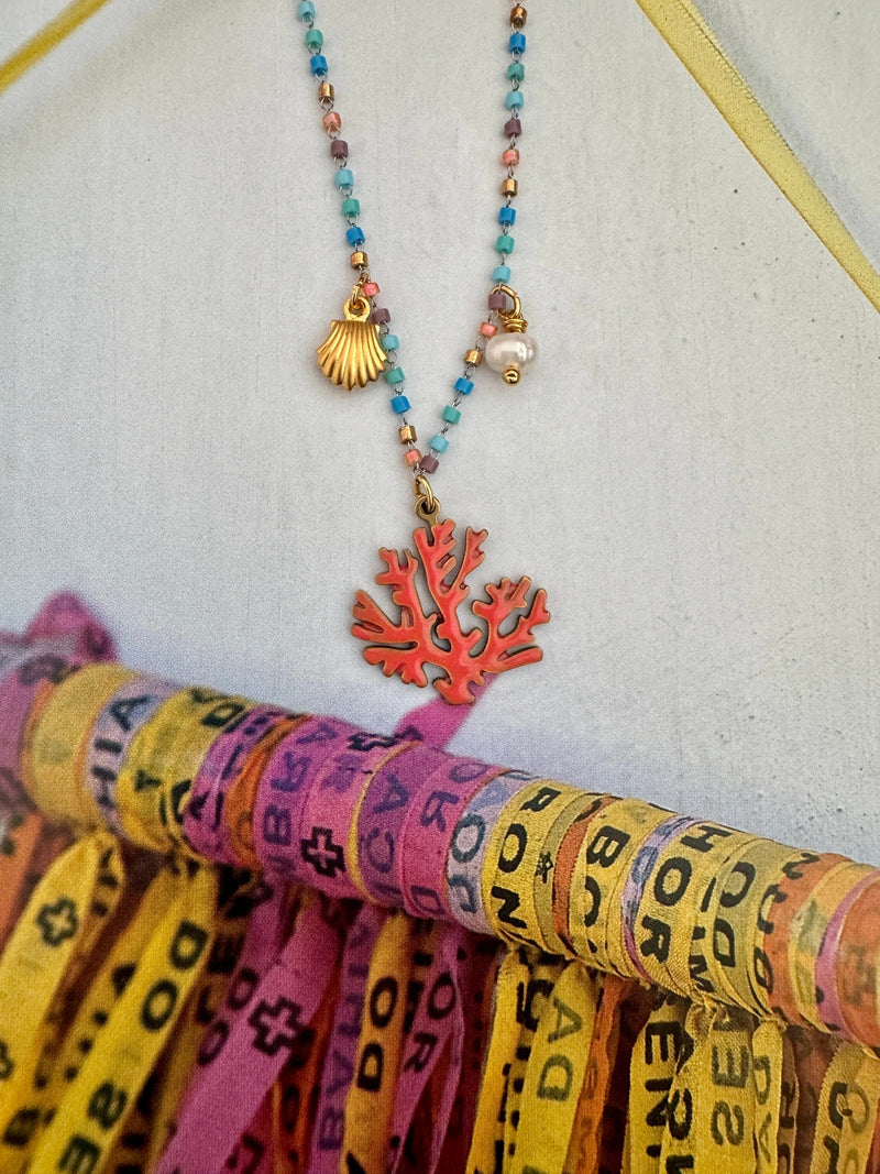 Bougainvillea Café Vento Necklace