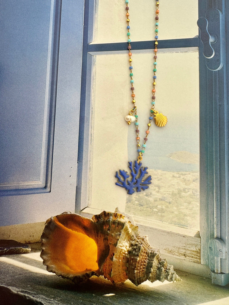 Bougainvillea Café Vento Necklace in Blue