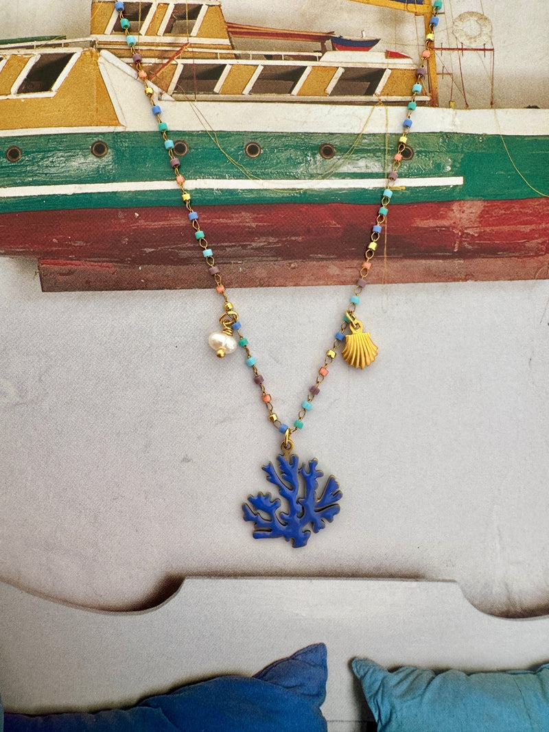 Bougainvillea Café Vento Necklace in Blue