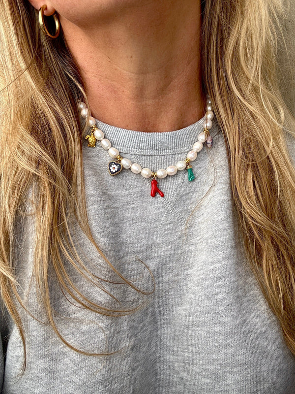 Bougainvillea Café Wanderlust Necklace