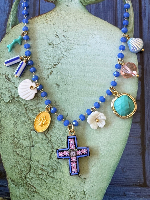 Bougainvillea Café Zimmari Necklace